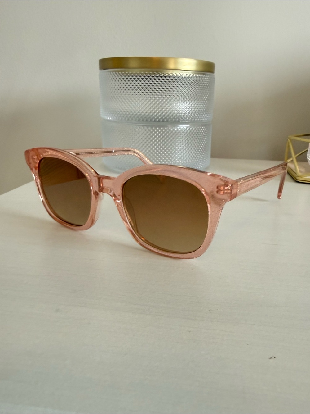 Madewell Transparent Pink Sparkle Cat-Eye Sunglasses with Brown Gradient Lenses